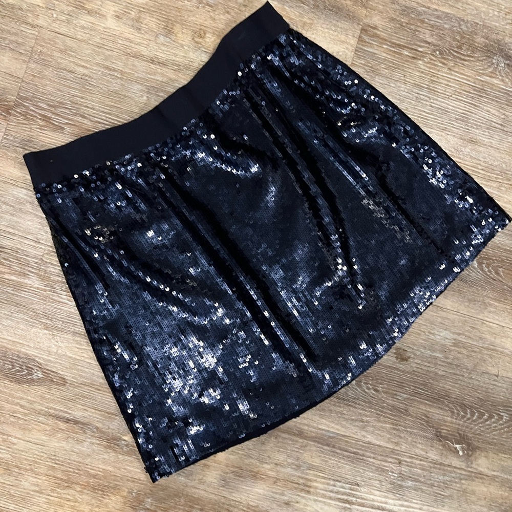 J.Crew navy blue sequin mini skirt 🔹
